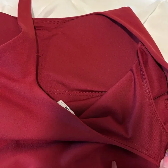 Yogalicious Lux Stevie Hybrid Active Short Romper, Women’s Small, NWT - Picture 8 of 8